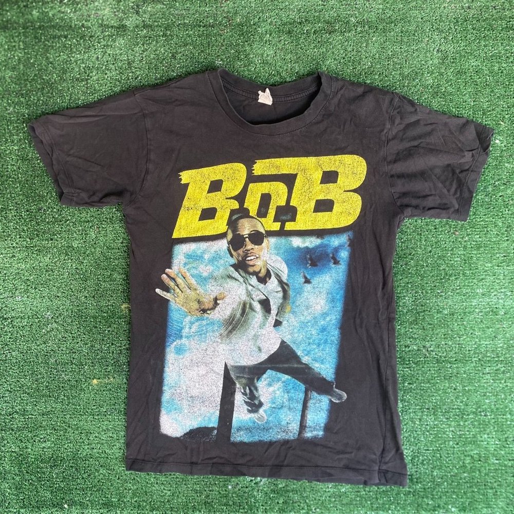 Vintage Y2K B.O.B Rapper Shirt Hip Hop Pop Music Band Tee